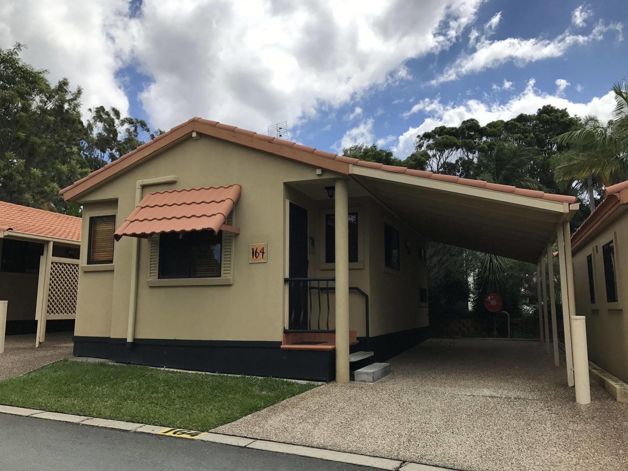 Ashmore Palms Holiday Village Gold Coast Buitenkant foto